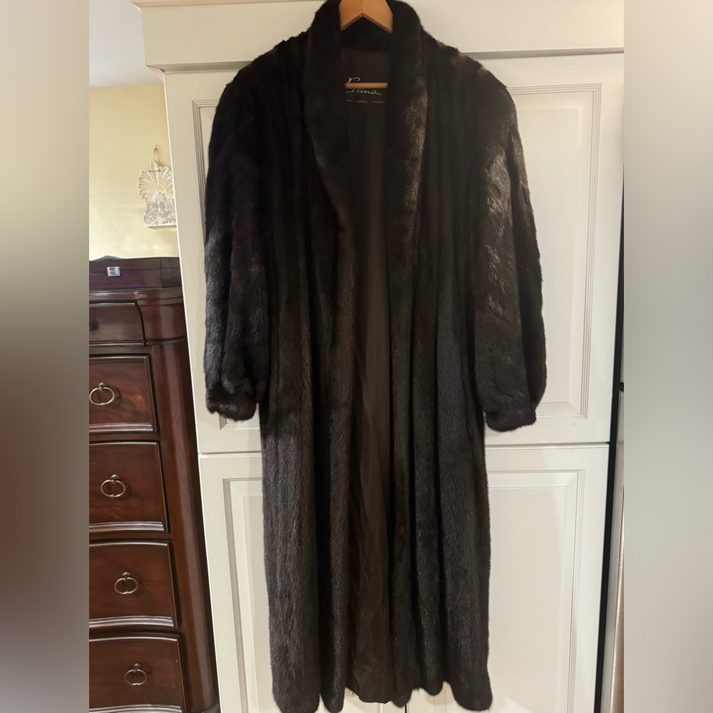 Evans. Real Mink Coat. In Excellent Condition.
